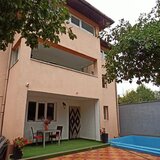 Dristor, vila-restaurant de lux, super solara, cu lift, piscina si crama